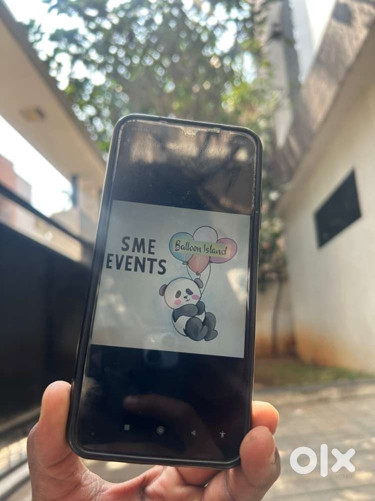 Receptionist & content creater