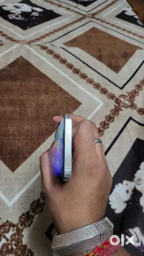 12 pro 128 Gb Back Glass Change 80% Battry