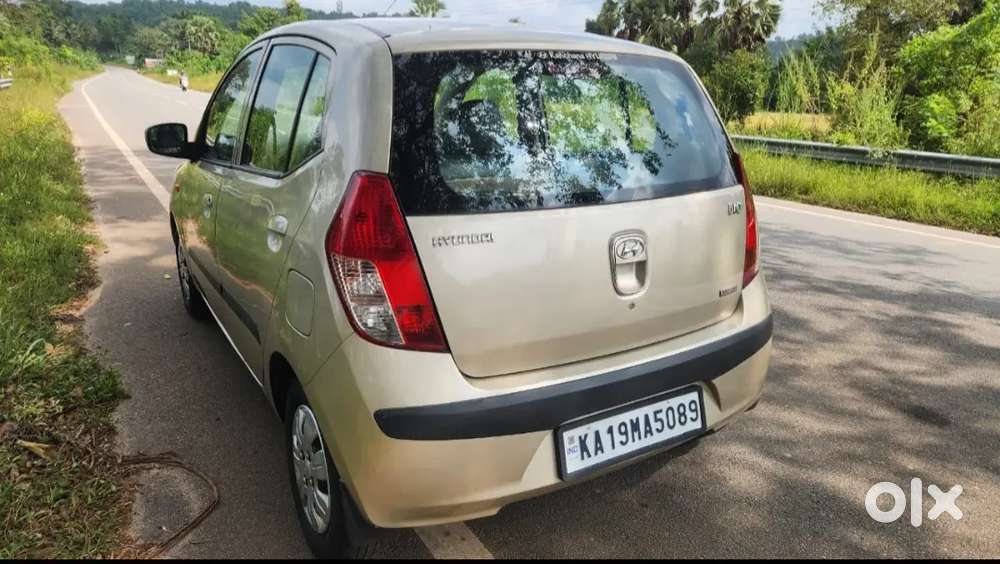 Hyundai i10 2011 Petrol 75000 Km Driven