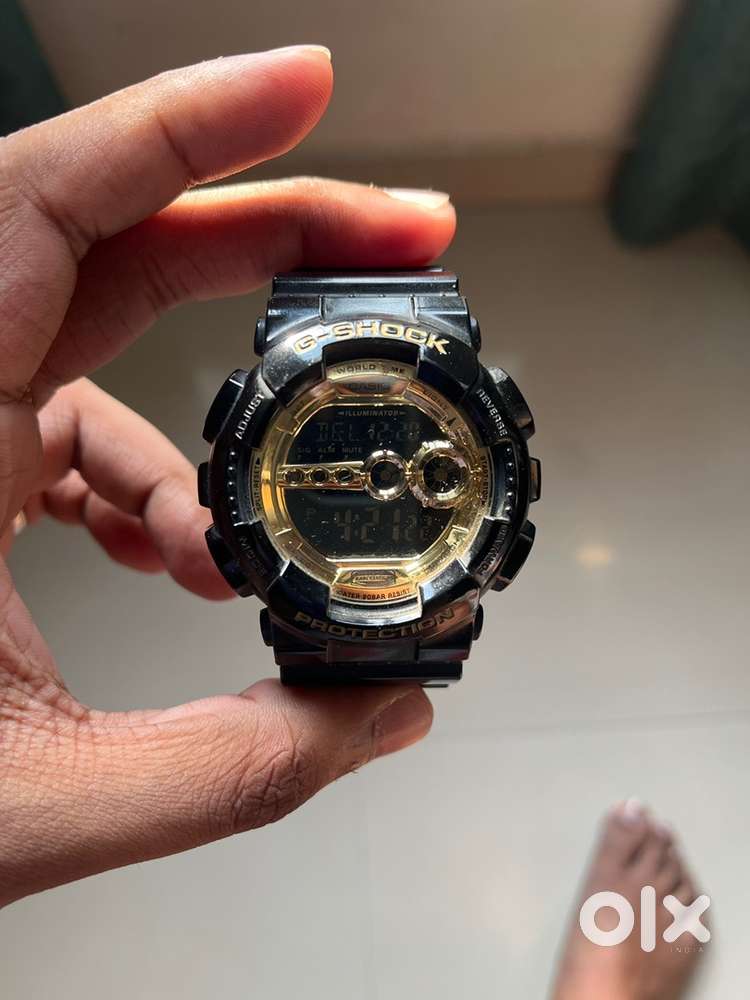 Casio G-Shock GD-100GB-1DR (Black & Gold)- Excellent Condition !!