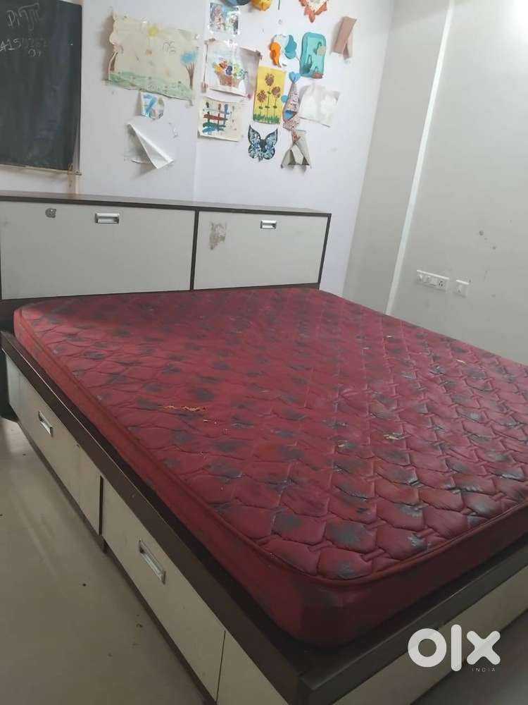King Size Bed with  corner table