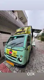 Food van for sale good condition wuth 4 bhathiya