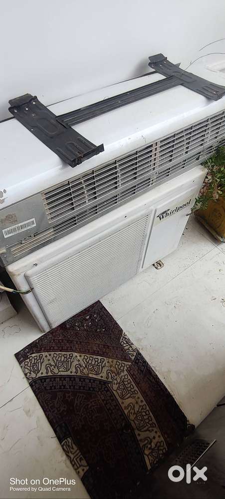Whirlpool split AC