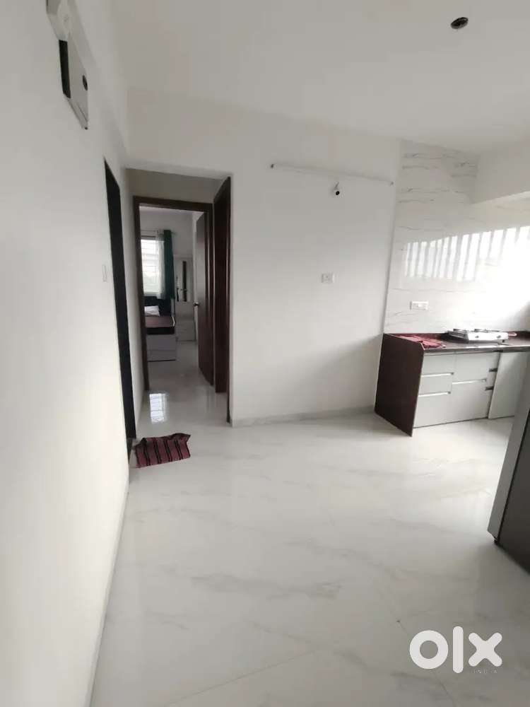 3 BHK FLAT AVAILABLE FOR FAMILY AND COMMERCIAL BUSINESS