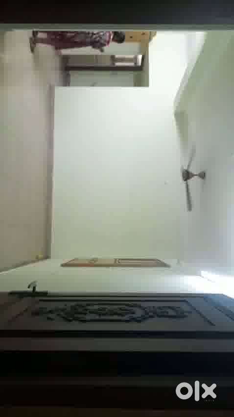 2BHK FLAT FOR RENT IN VAYALUR ROAD