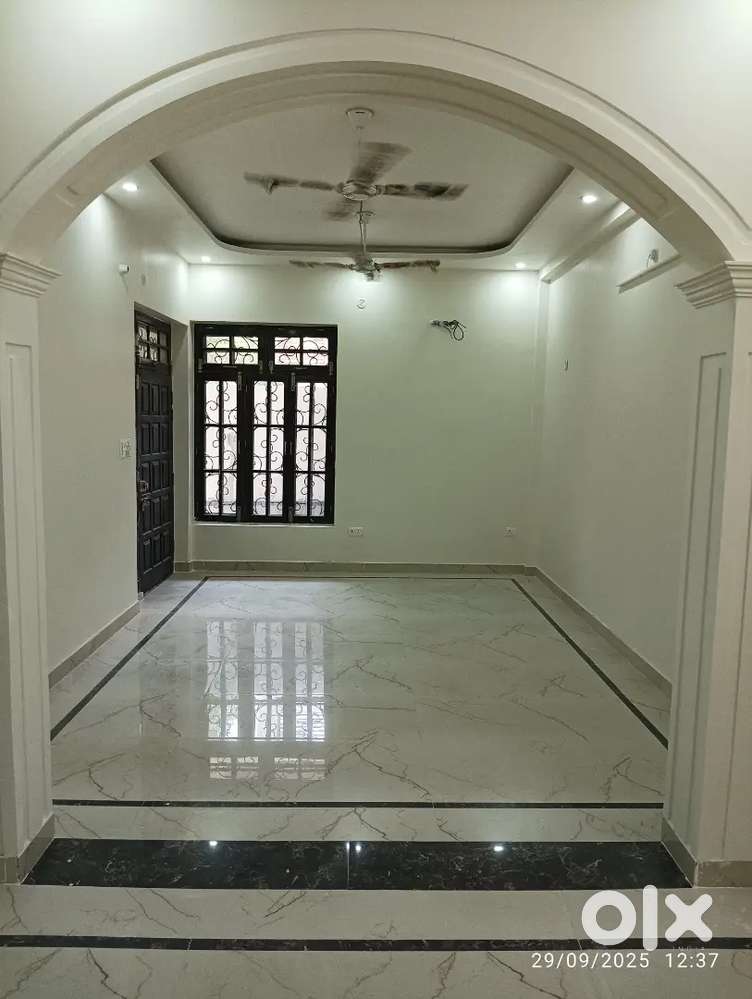 2-Bhk House in aliganj