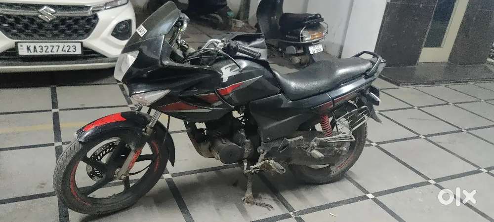 Karizma r 2011in neat condition