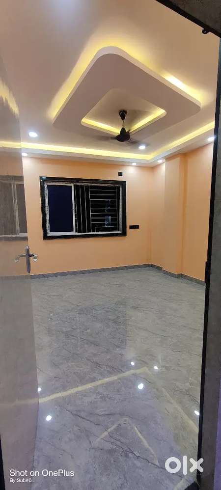 Picnic garden 2bhk flat for rent