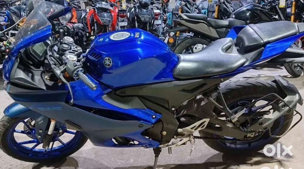 Yamaha R15 v3 Modal 2021