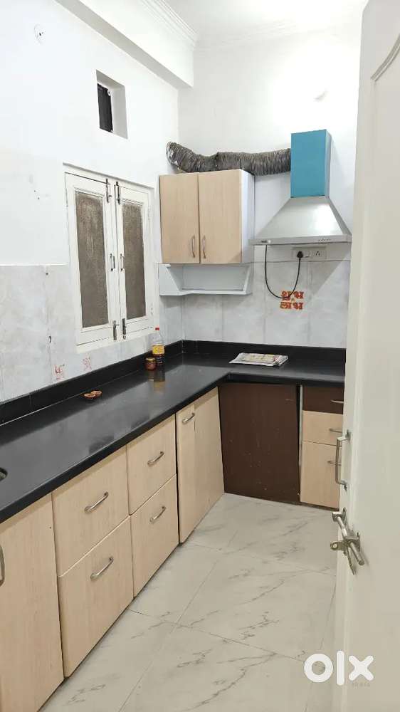 Nirman Nagar Flat 2 Bhk Ground Floor Park facing Mansarovar Metro stat