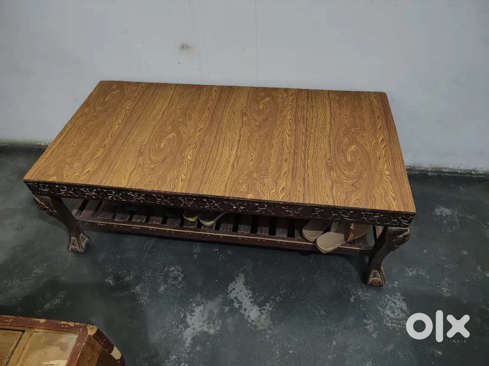 Table (2x4ft)
