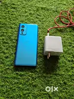 ONEPLUS 9 12GB 256GB ONLY DEVICE AND CHAGER