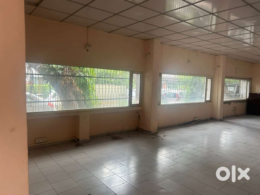 1100 sq feet unfurnished office ground floor 1100 sq feet