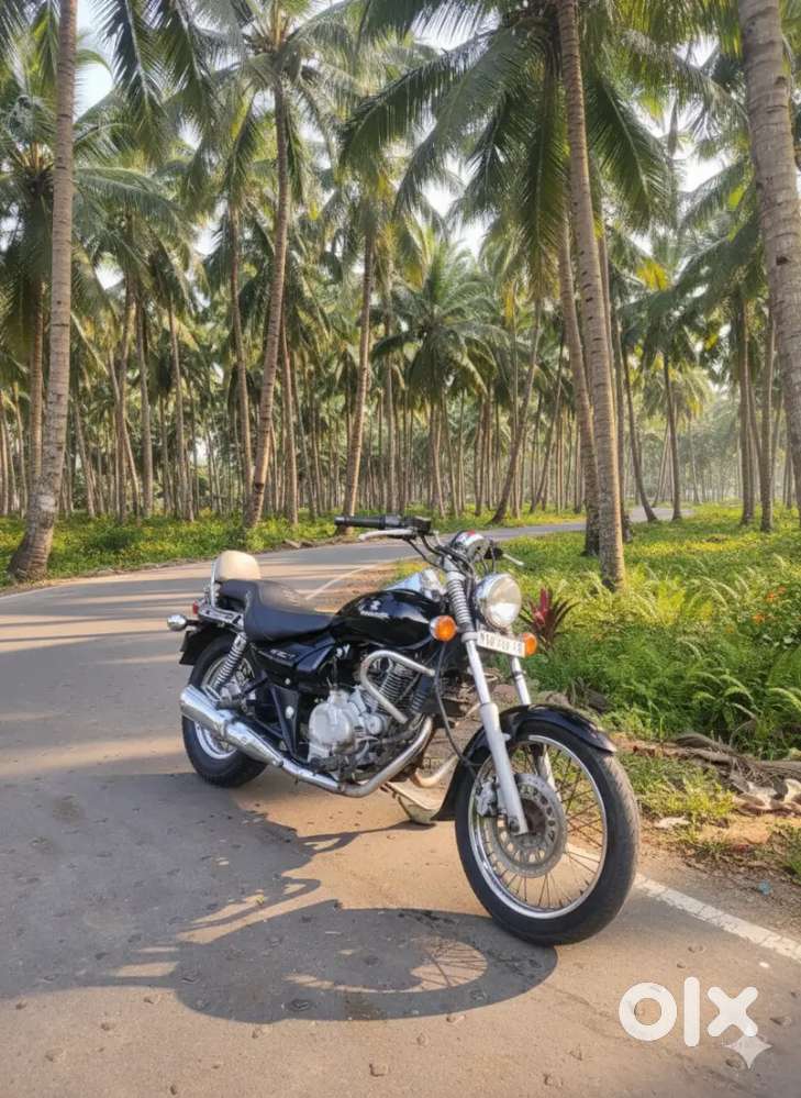 AVENGER 220 cruise mint condition ( urgent selling)