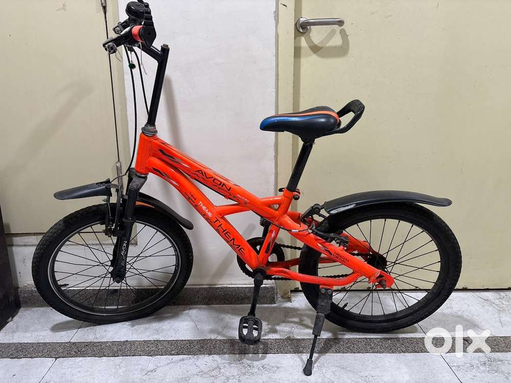 AVON Brand Childrens Non Gear Bicycle