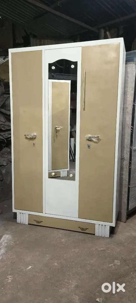 Steel Almirah 3 Door