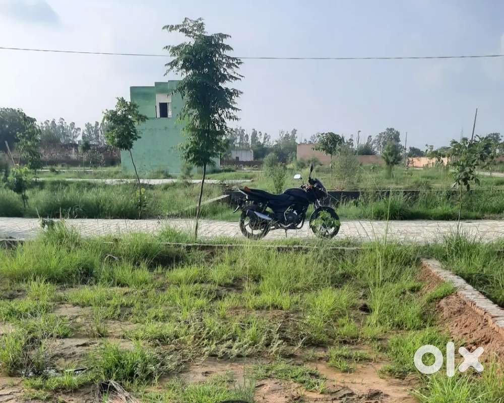Plot for sale near gurukul ladhot road. Front gali. 24 foot.