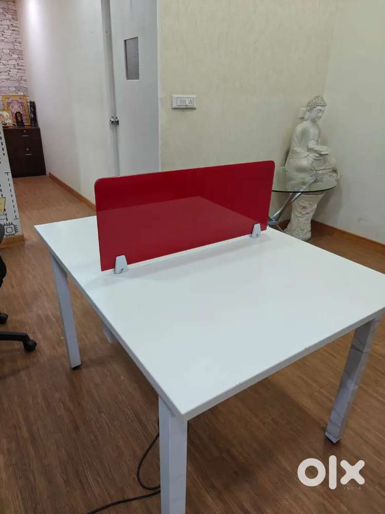 Office Tables (No. Of Tables-5 , Rs.10000/table)