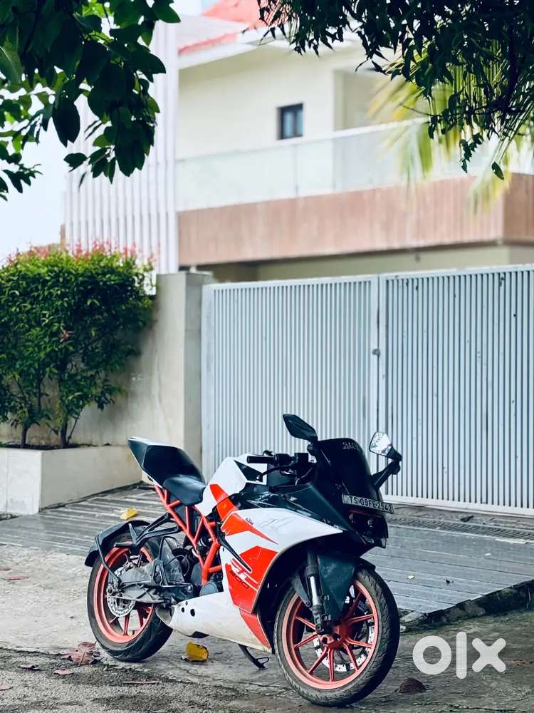 Good condition 2018 year Meter not working and scratch there