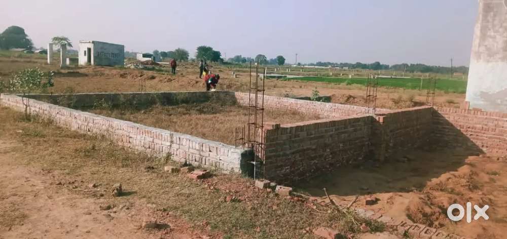 Smart City greater faridabad me plot 8000 rupay gaj me