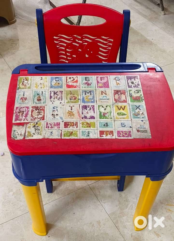 Nilkamal kids study table