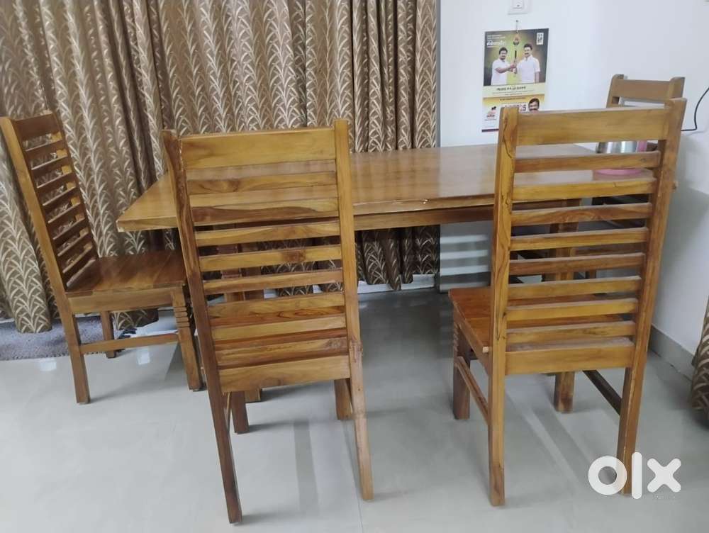 6feet dinning table set