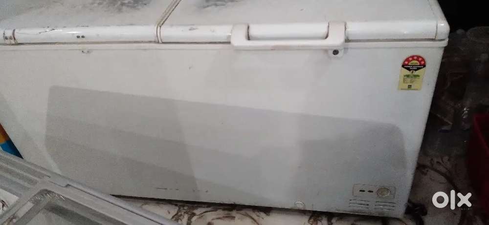 Deep fridge,  Racks and Cooling Counter