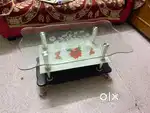 Urgent selling Glass centre table 5 months old