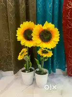 Artificial Sunflower die cast with artificial soil and grass