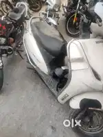 White activa bilkul ok chlti h