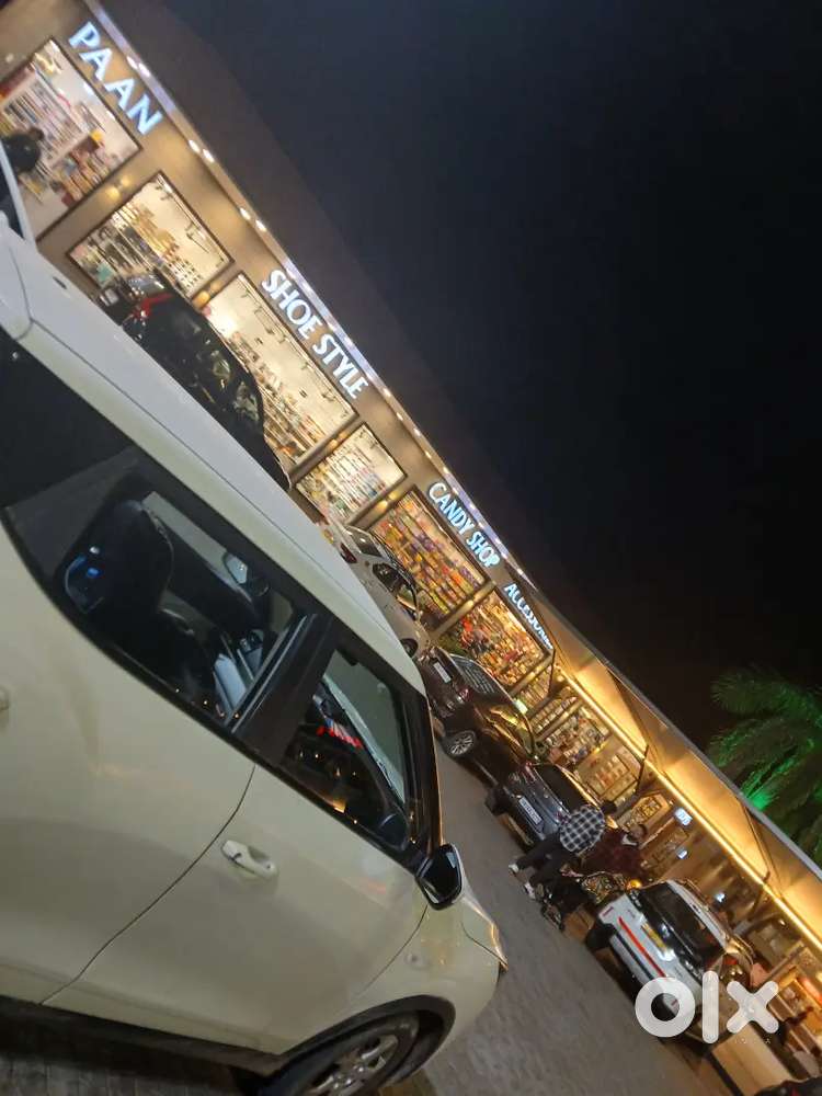 I need a car driving job