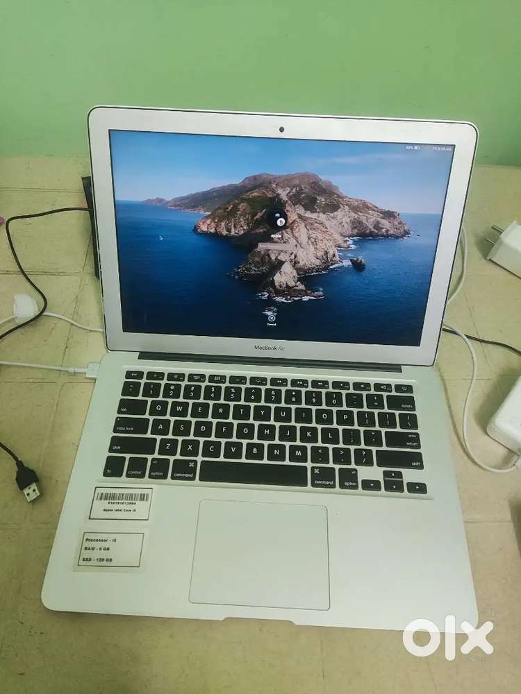 Apple Macbook Air @just 18K