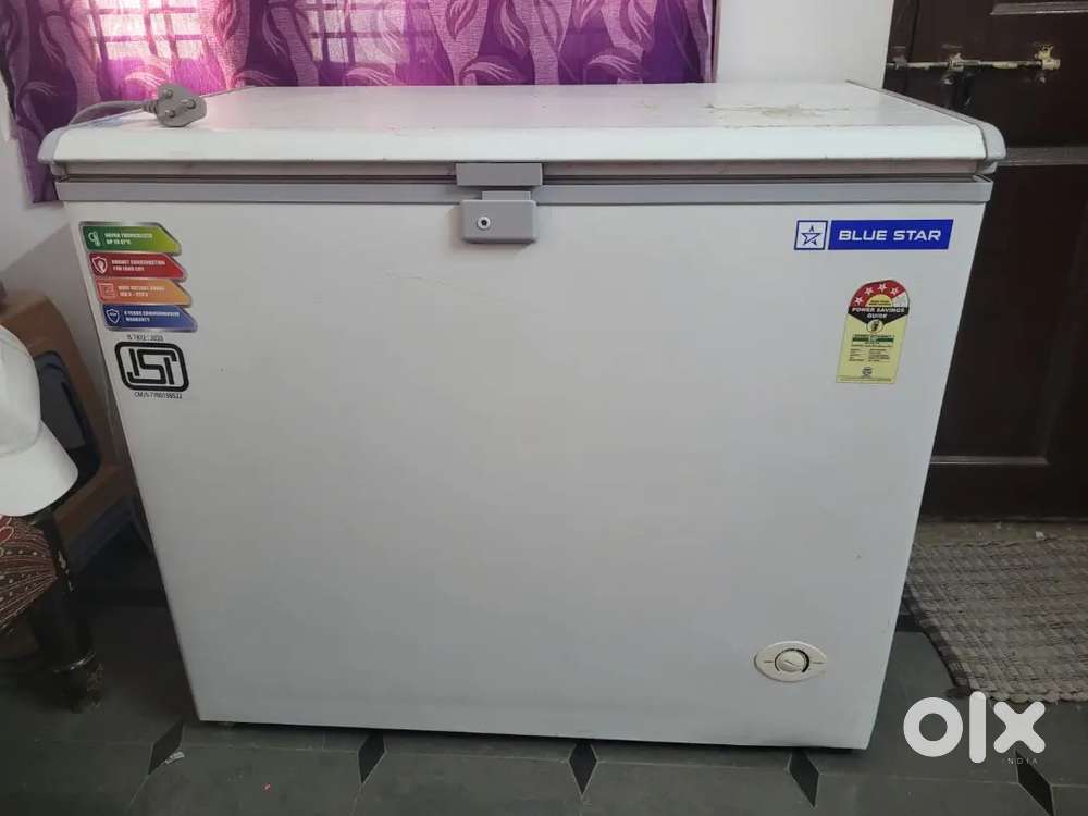 22500 D fridge 250 litre sale in 15500 slidely negotiable
