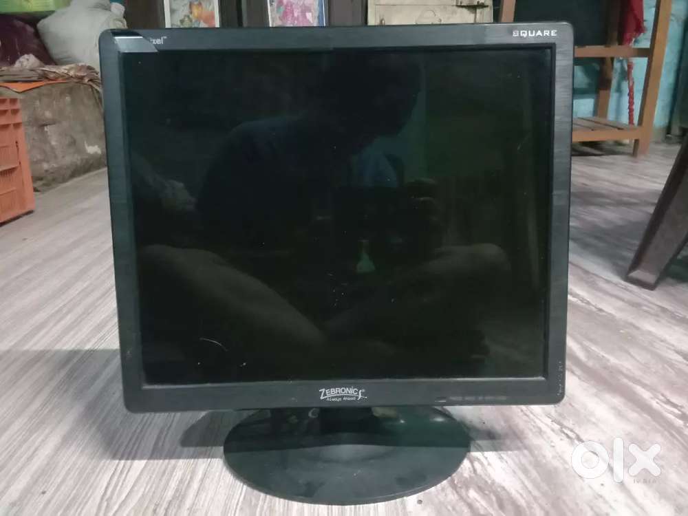 Zebronics monitor 17inch display size