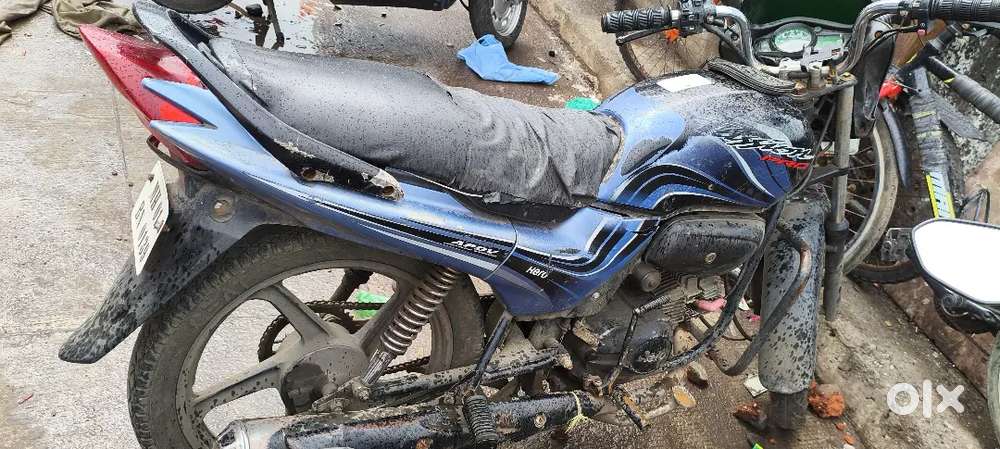 Bike bechana hai arjent me