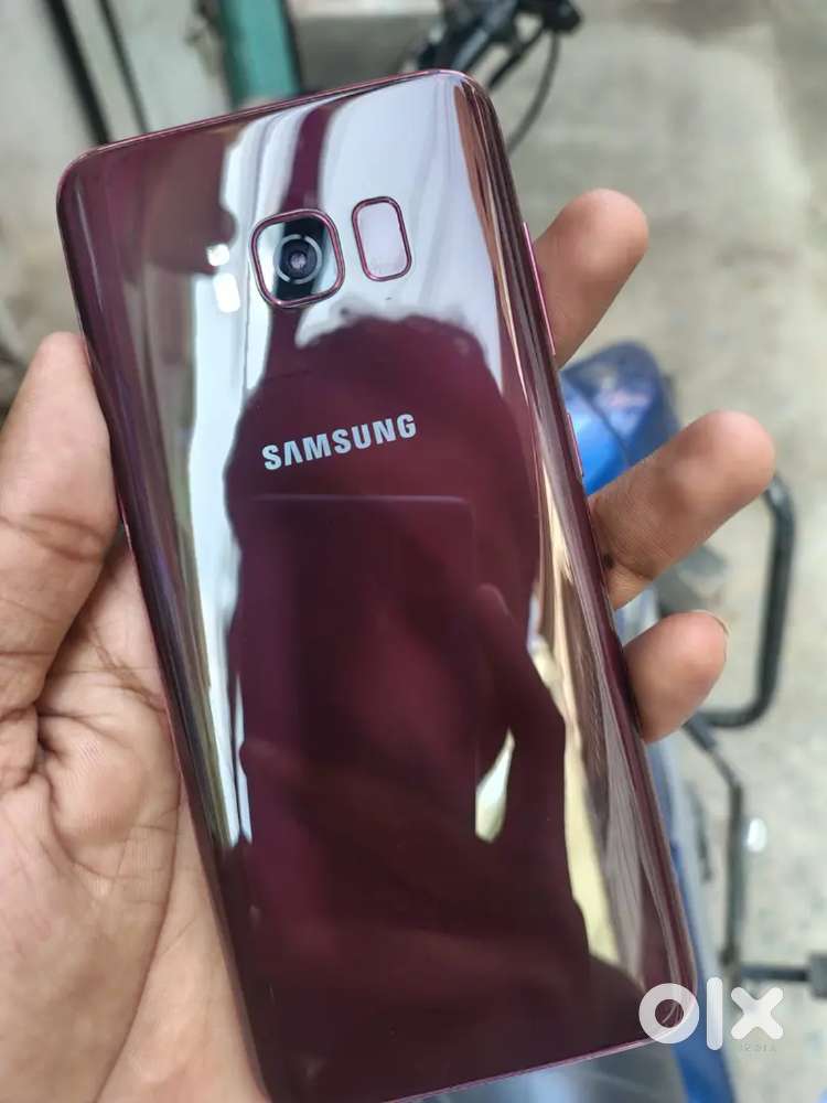 Samsung s8 (4 +64) box hai only bill nhi mil raha