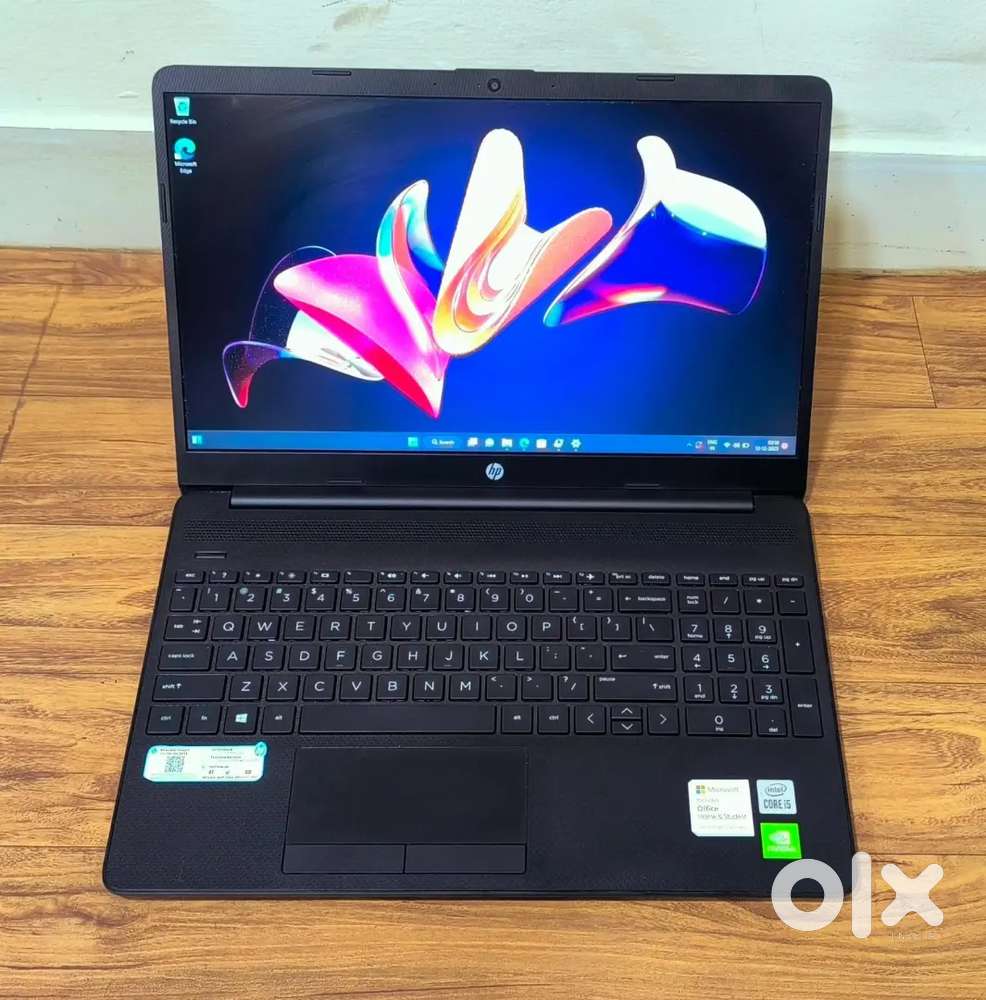 HP 15 - BLACK LAPTOP