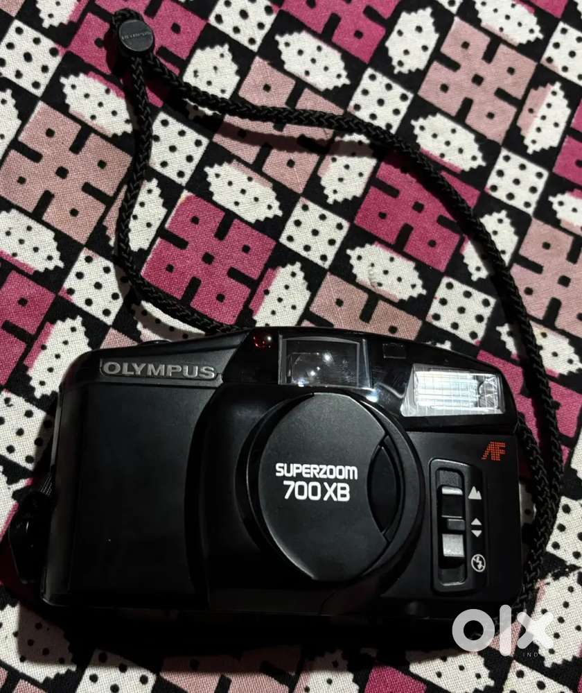 2 Super zoom smart cameras ( ONLY CASH PAYMENT)