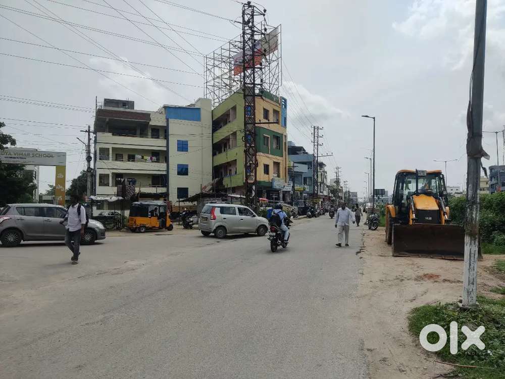 COMERTIOL SHUTTER FOR SALE  25,000 RENTAL VALUE ANNOJI GUDA