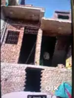 60 गज जमीन मकान बना हुआ है