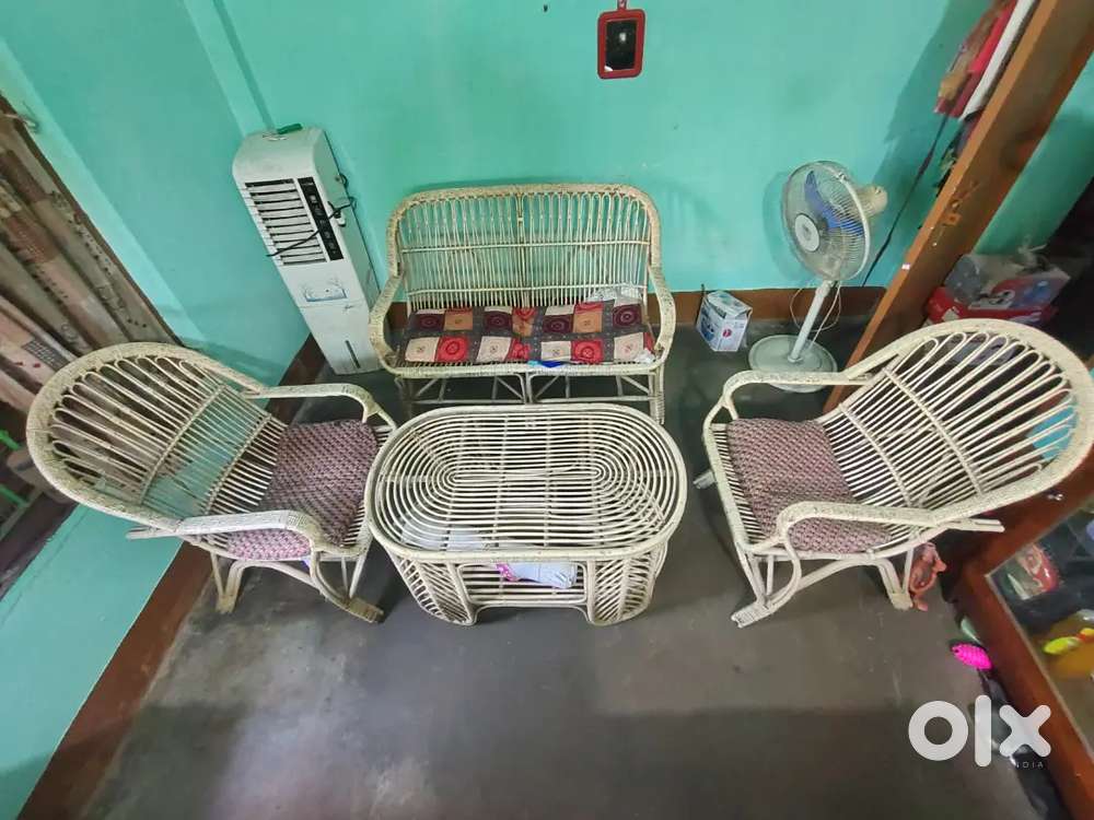 Sofa set 2+1+1 & center table