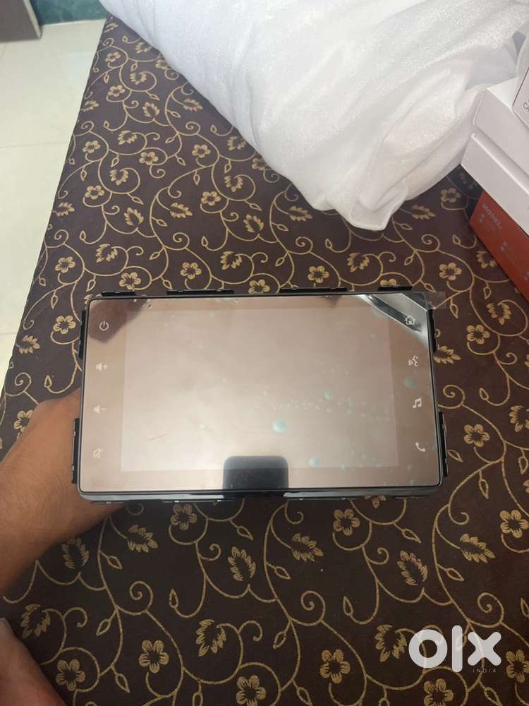 Swift vxi optional (Touch screen infotainment system)