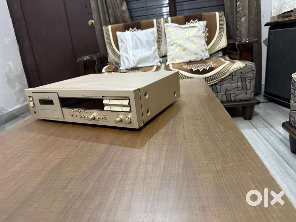 Nakamichi DR-10 Discrete head cassette Deck