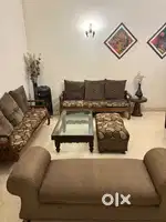 Sofa ser with table