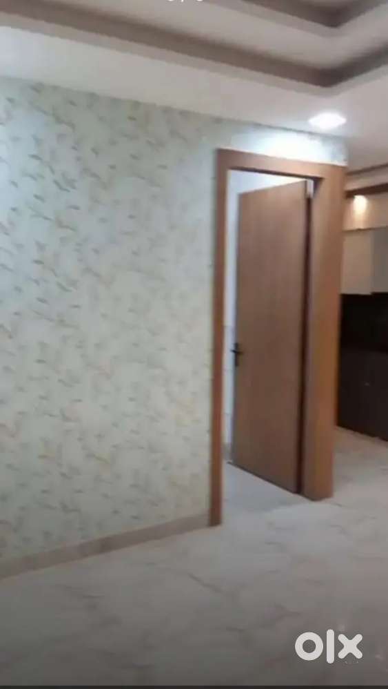 2bhk spacious flat luxury spacious hall ready to move
