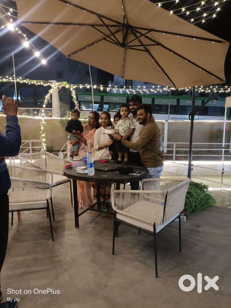 Restaurant/resort full items