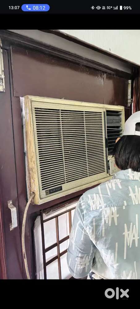 Bluestar Heavy duty 1.5 Ton working window AC