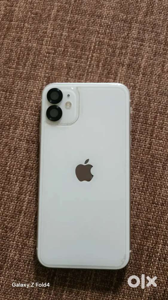 Iphone 11 (white)