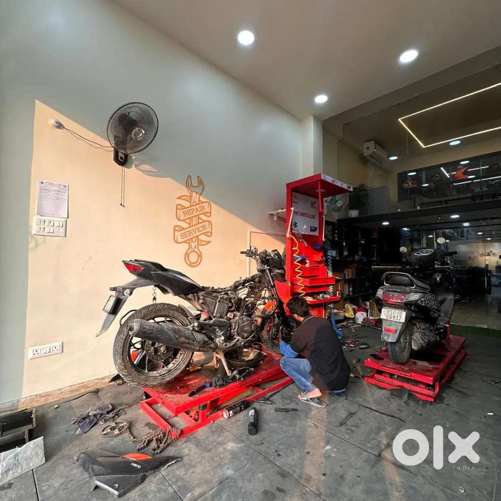 Bike Ramp, Hydraulic Power Pack and Panel Board with all accessories