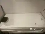 Bath tub very good condition